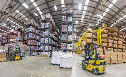 How LED Lighting is transforming Warehouse Work Environments