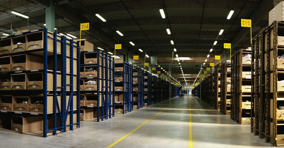 LED High Bay Lights: The Best Option for High Ceilings in Warehouses